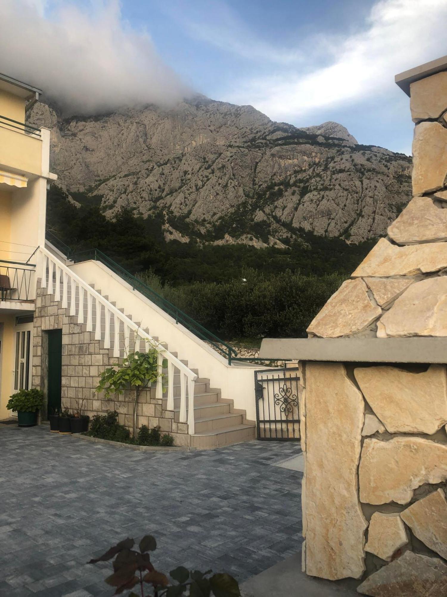 Veliko Brdo Apartment